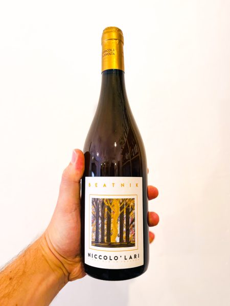 Beatnik Niccol&ograve; Lari &egrave; un Trebbiano macerato davvero incredibile per ventaglio aromatico e gusto! Uno dei nostri orange wine preferiti! Che vino!!