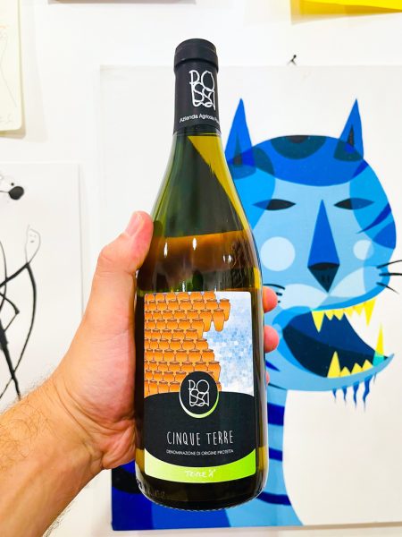 Cinque Terre Bianco Anfora Possa: un Orange Wine profumato, intenso e sapido. Un vino sincero e nudo in eterno contrasto tra calore e morbidezza!
